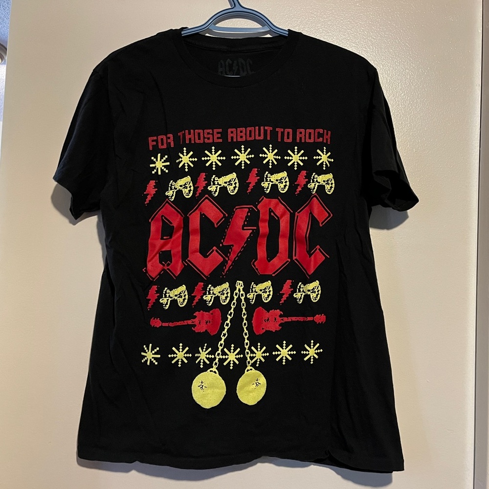 AC/DC CHRISTMAS T-SHIRT